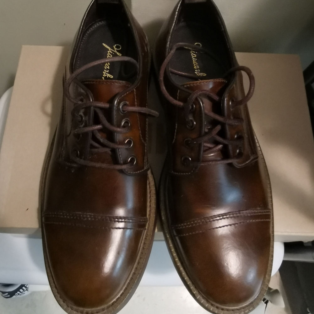 shoes - Picture 1 of 3
